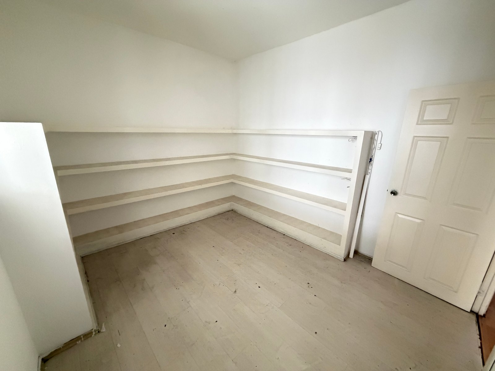 Güngören Sanayi / 350 m² / 3 Bölümden Oluşan Kiralık Atölye