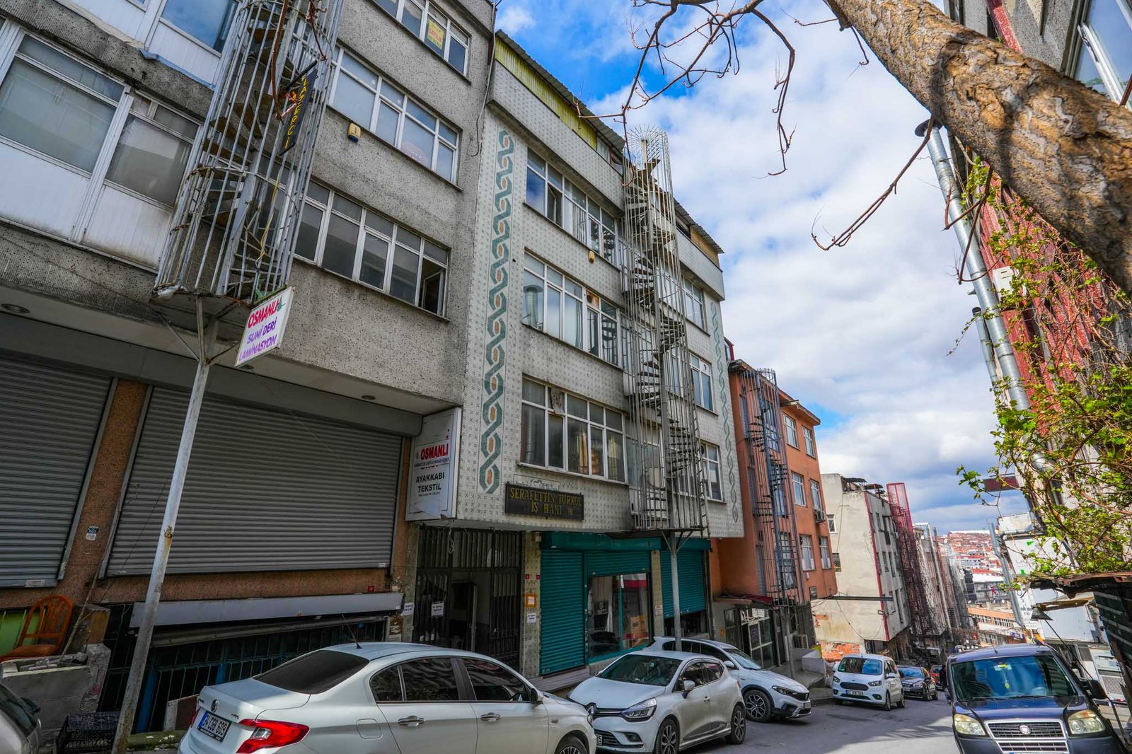 Güngören Sanayi Mah. Satılık İş hanı – fotoğraf 4