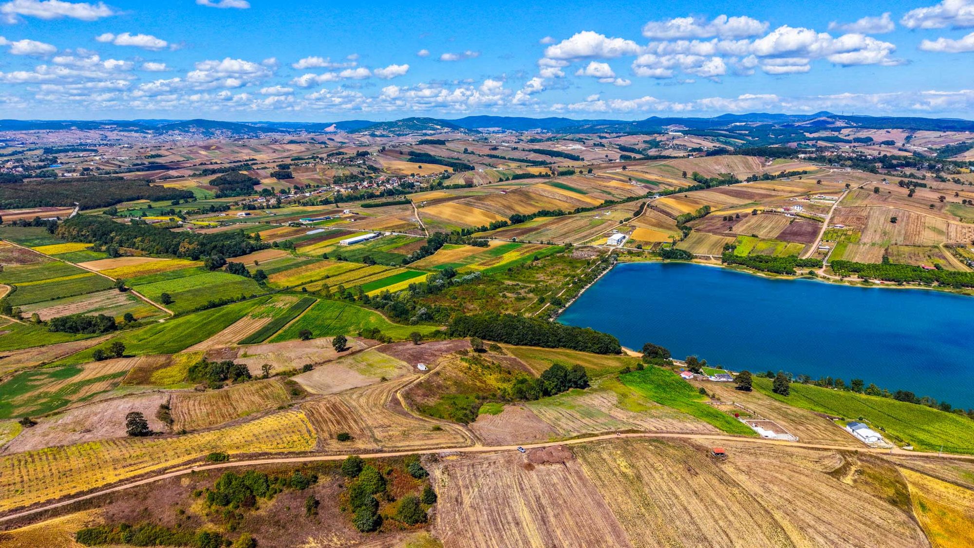 Kocaeli-Geredeli Bölgesi 5531m2 Göl Manzaralı %5 İmarlı Tarla – fotoğraf 9