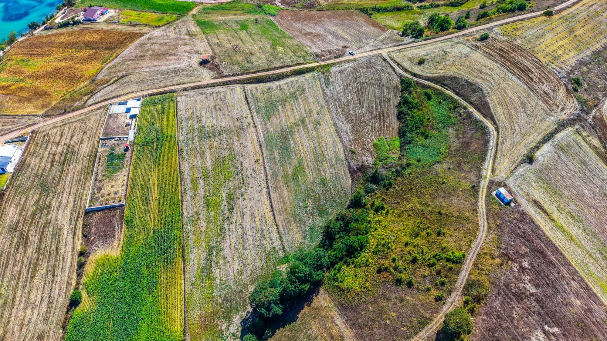 Kocaeli-Geredeli Bölgesi 5531m2 Göl Manzaralı %5 İmarlı Tarla – fotoğraf 11